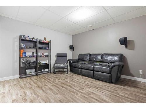 393 River Heights Drive, Cochrane, AB - Indoor