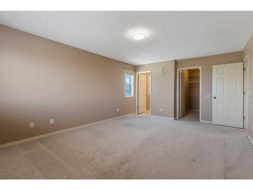 714 Martindale Boulevard Ne, Calgary, AB - Indoor Photo Showing Other Room