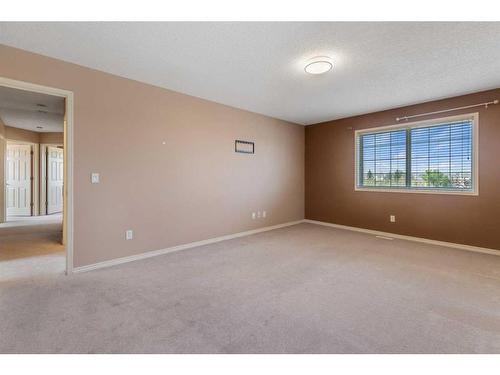 714 Martindale Boulevard Ne, Calgary, AB - Indoor Photo Showing Other Room