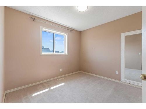 714 Martindale Boulevard Ne, Calgary, AB - Indoor Photo Showing Other Room