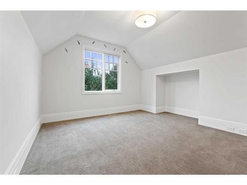 1416 21A Street Nw, Calgary, AB - Indoor Photo Showing Other Room