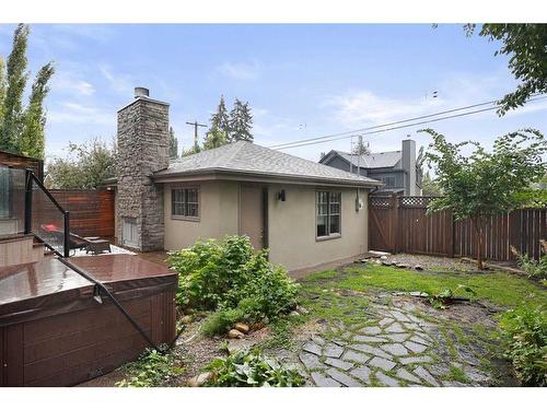 1416 21A Street Nw, Calgary, AB - Outdoor