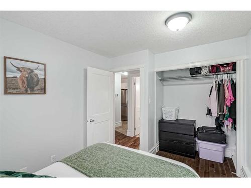 103-1613 11 Avenue Sw, Calgary, AB - Indoor Photo Showing Bedroom