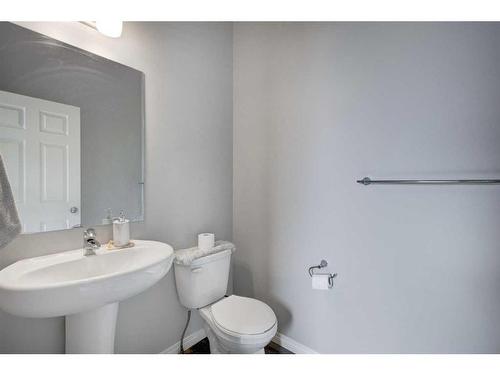 871 Carrington Boulevard Nw, Calgary, AB - Indoor Photo Showing Bathroom