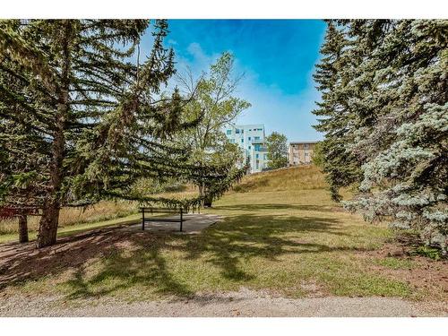 2-517 5 Street Ne, Calgary, AB - Outdoor With View