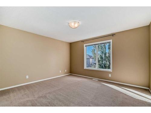 273 New Brighton Lane Se, Calgary, AB - Indoor Photo Showing Other Room