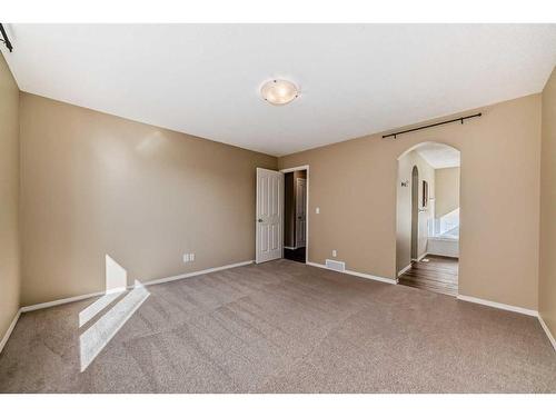 273 New Brighton Lane Se, Calgary, AB - Indoor Photo Showing Other Room