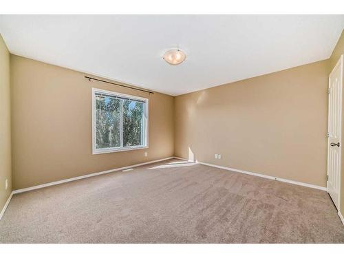 273 New Brighton Lane Se, Calgary, AB - Indoor Photo Showing Other Room