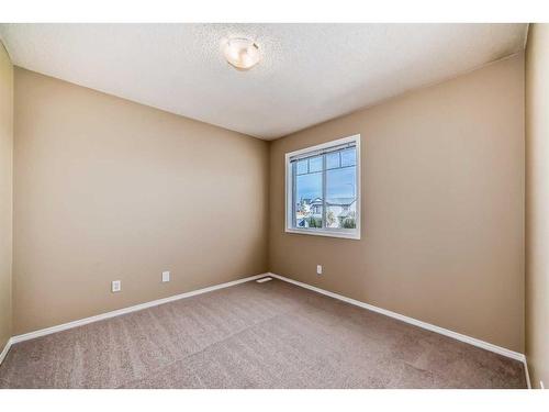 273 New Brighton Lane Se, Calgary, AB - Indoor Photo Showing Other Room