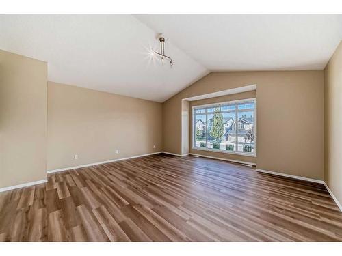 273 New Brighton Lane Se, Calgary, AB - Indoor Photo Showing Other Room