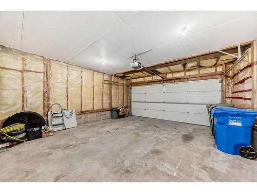 273 New Brighton Lane Se, Calgary, AB - Indoor Photo Showing Garage