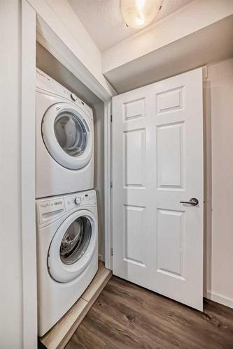 2319-99 Copperstone Park Se, Calgary, AB - Indoor Photo Showing Laundry Room