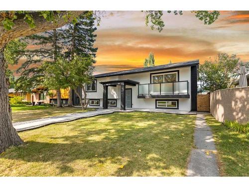 171 Maple Court Crescent Se, Calgary, AB - Outdoor With Deck Patio Veranda