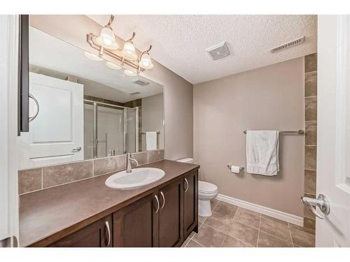 41 Sherwood Heights Nw, Calgary, AB - Indoor Photo Showing Bathroom