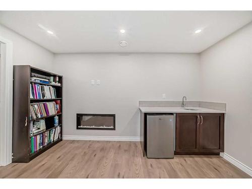 41 Sherwood Heights Nw, Calgary, AB - Indoor