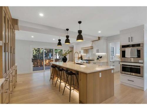 42 Canova Road Sw, Calgary, AB - Indoor Photo Showing Kitchen With Upgraded Kitchen