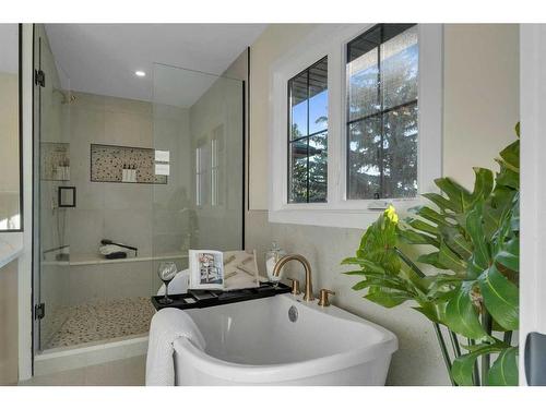 42 Canova Road Sw, Calgary, AB - Indoor Photo Showing Bathroom