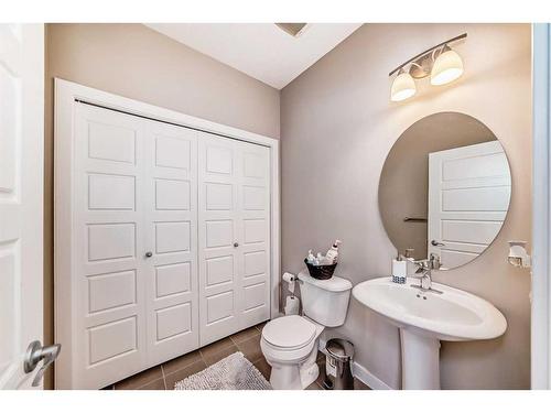 158 Sage Valley Road Nw, Calgary, AB - Indoor Photo Showing Bathroom