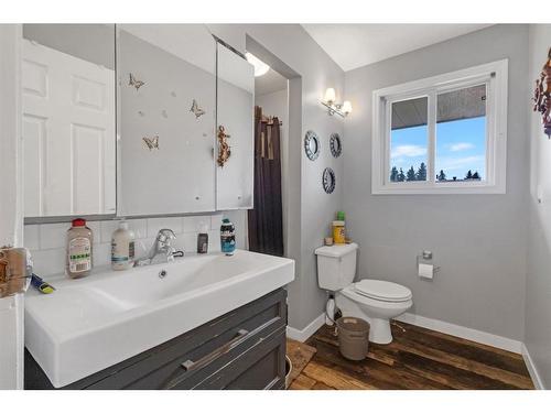 3-5812 61 Street South, Red Deer, AB - Indoor Photo Showing Bathroom