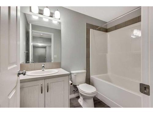 851 Carrington Boulevard Nw, Calgary, AB - Indoor Photo Showing Bathroom