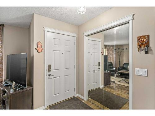 267 Silverado Drive Sw, Calgary, AB - Indoor Photo Showing Other Room