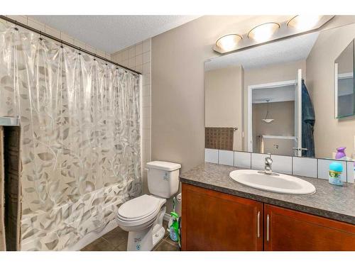 267 Silverado Drive Sw, Calgary, AB - Indoor Photo Showing Bathroom