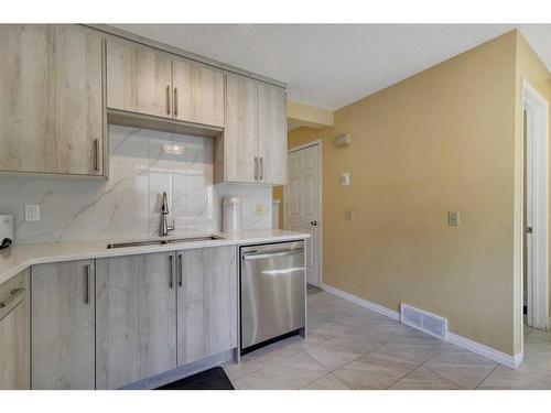 106 Woodborough Terrace Sw, Calgary, AB - Indoor Photo Showing Kitchen