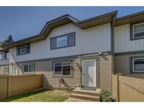 106 Woodborough Terrace Sw, Calgary, AB - Outdoor