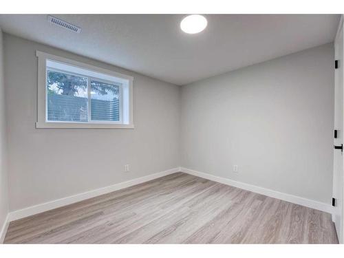 63 Fenton Road Se, Calgary, AB - Indoor Photo Showing Other Room