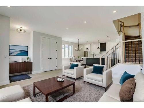 3-1927 27 Street Sw, Calgary, AB - Indoor Photo Showing Living Room