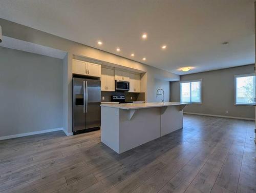 623 Nolanlake Villas Nw, Calgary, AB - Indoor Photo Showing Kitchen