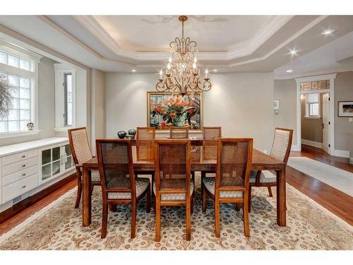 1735 31 Avenue Sw, Calgary, AB - Indoor Photo Showing Dining Room