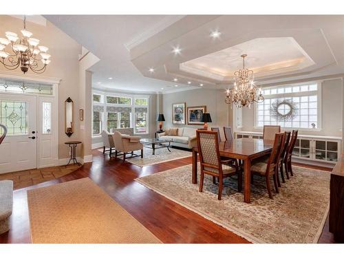 1735 31 Avenue Sw, Calgary, AB - Indoor Photo Showing Dining Room