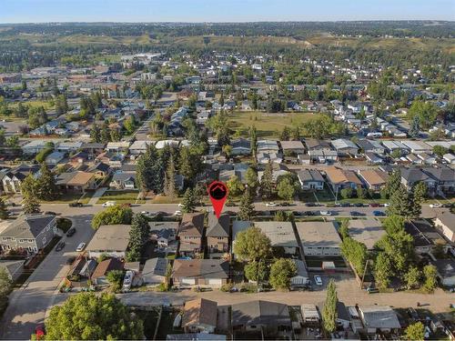 7611 36 Avenue Nw, Calgary, AB - Outdoor With View