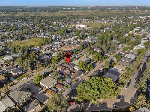 7611 36 Avenue Nw, Calgary, AB - Outdoor With View