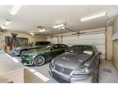 2844 63 Avenue Sw, Calgary, AB - Indoor Photo Showing Garage