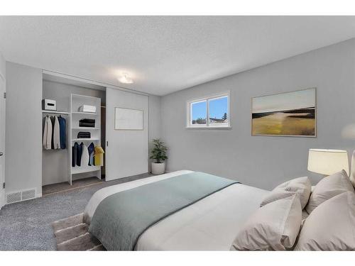 42 Hunterhorn Crescent Ne, Calgary, AB - Indoor Photo Showing Bedroom