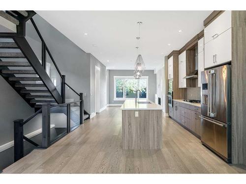 1838 18 Avenue Nw, Calgary, AB - Indoor Photo Showing Kitchen With Upgraded Kitchen