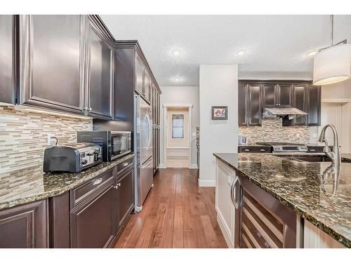 483 Evergreen Circle Sw, Calgary, AB - Indoor Photo Showing Kitchen With Upgraded Kitchen