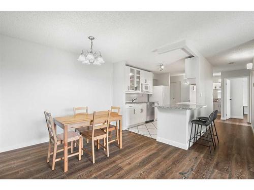 410-111 14 Avenue Se, Calgary, AB - Indoor Photo Showing Dining Room