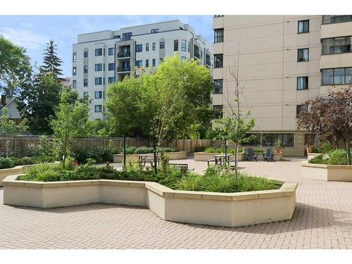 410-111 14 Avenue Se, Calgary, AB - Outdoor