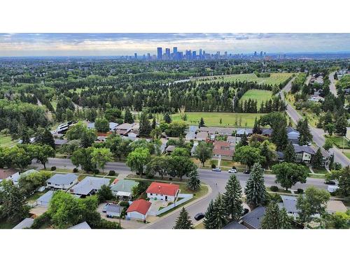 942 40 Avenue Nw, Calgary, AB - Outdoor With View