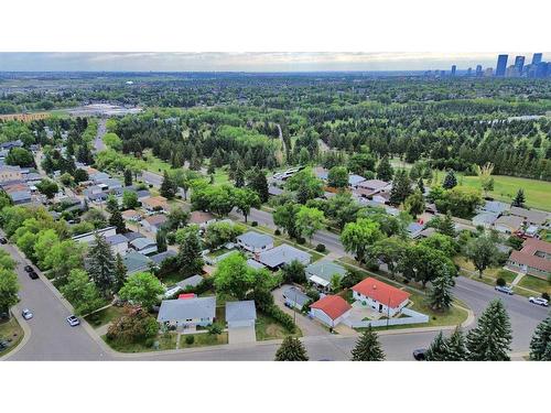 942 40 Avenue Nw, Calgary, AB - Outdoor With View