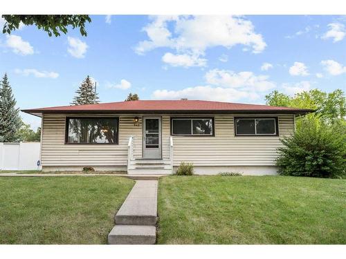 942 40 Avenue Nw, Calgary, AB - Outdoor