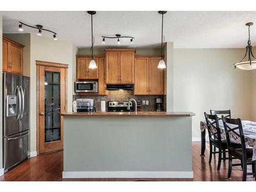 24 Copperstone Place Se, Calgary, AB - Indoor Photo Showing Kitchen