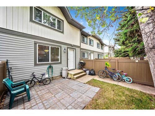 141 Woodborough Terrace Sw, Calgary, AB - Outdoor With Exterior