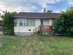 515 34 Street NW Calgary, AB T2N 2X8