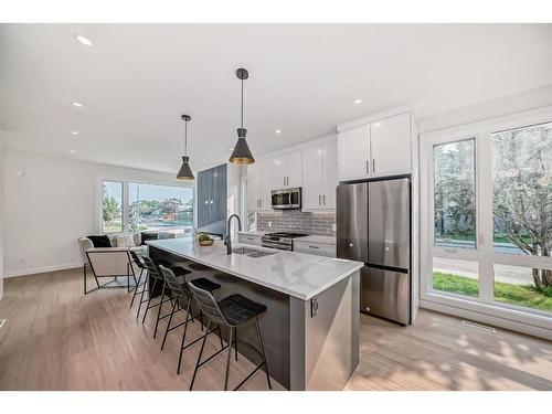 1401 19 Avenue Nw, Calgary, AB - Indoor Photo Showing Kitchen With Upgraded Kitchen