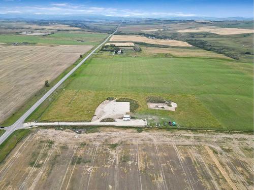 8 Acres 543 West, Rural Foothills County, AB 