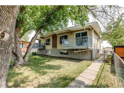 110 Hunterbrook Place Nw, Calgary, AB - Outdoor With Deck Patio Veranda